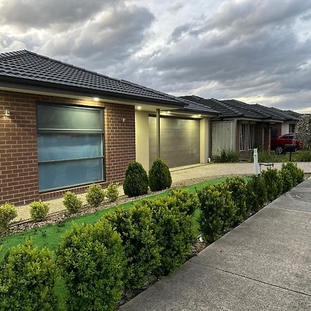 Family Friendly House Villa Cranbourne Exterior photo